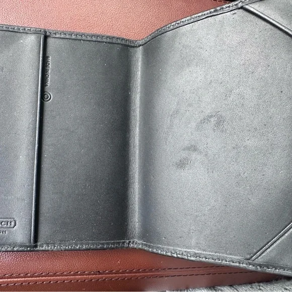 Passport holder - Picture 3 of 3